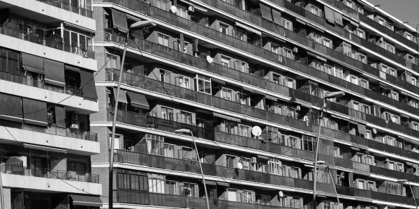 Derecho Inmobiliario / Abogados Inmobiliarios en Hospitalet de Llobregat · Conflictos con Relaciones de Vecindad