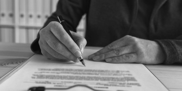 Derecho Mercantil / Abogados Mercantilistas en Hospitalet de Llobregat · Asesoramiento Contratación y Reclamación de Pólizas de Seguro Comercial